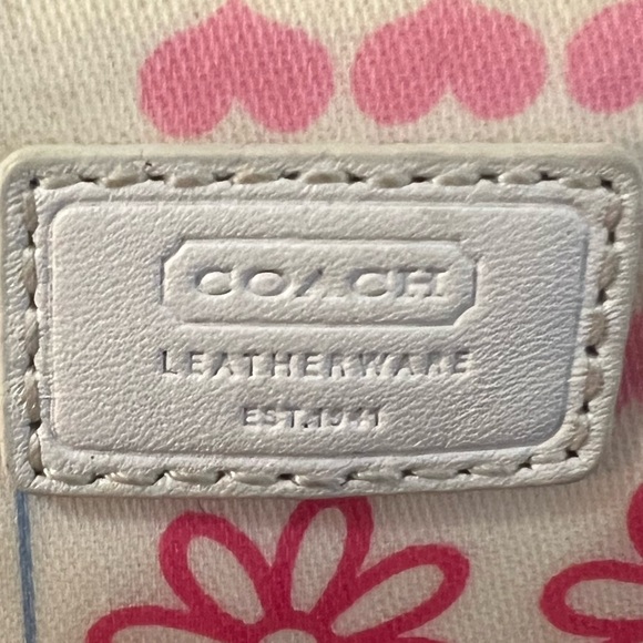 Coach Wristlet - Picture 13 of 13